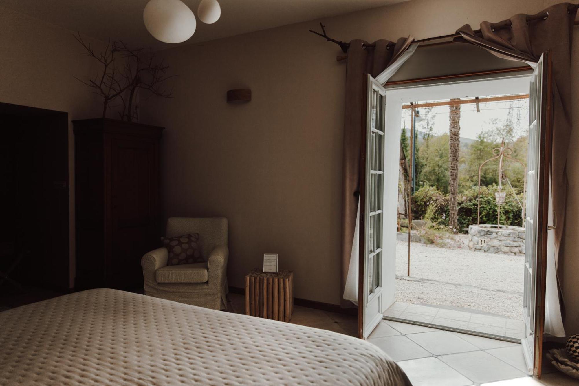 Les Perseides Hotel Lezignan ภายนอก รูปภาพ